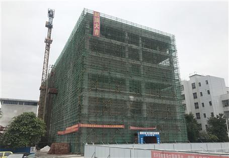 廣西現(xiàn)代職業(yè)技術(shù)學院機電實訓(xùn)樓封頂