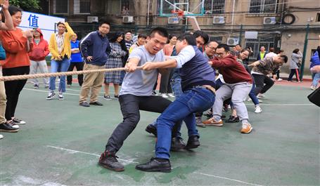 冶建青年有力量！公司團(tuán)委舉辦“五四”拔河比賽