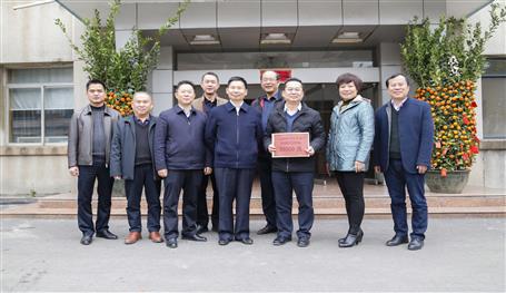 暖心！侯立林到公司送來春節(jié)慰問