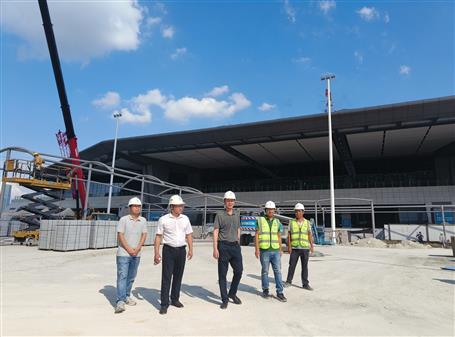 何勇到冶建桂華分公司項(xiàng)目開展國慶節(jié)、中秋節(jié)前檢查